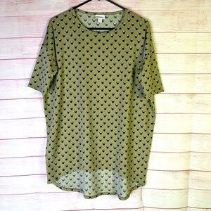 LulaRoe Mini Disney Print Top Size XS